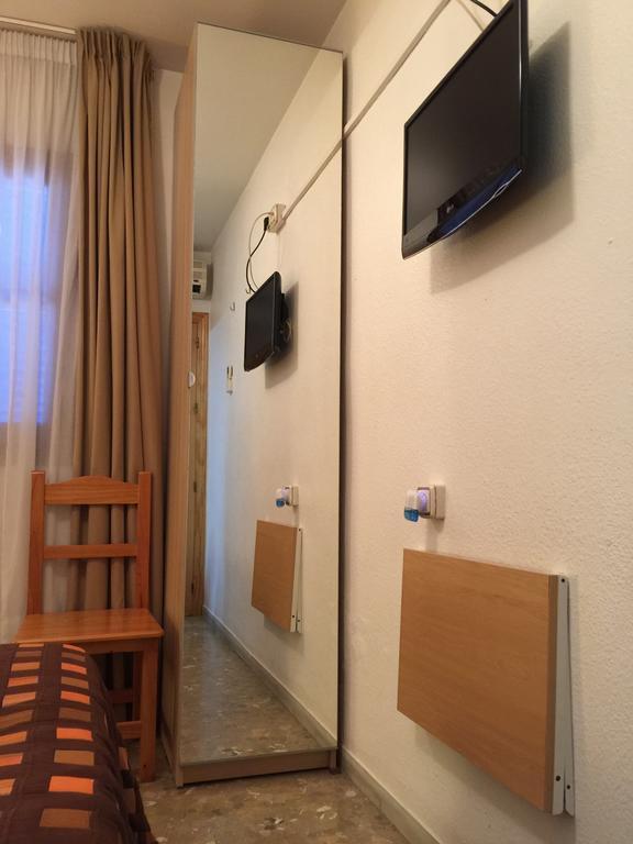 Hostal Juan De Austria II Агуадулсе Стая снимка